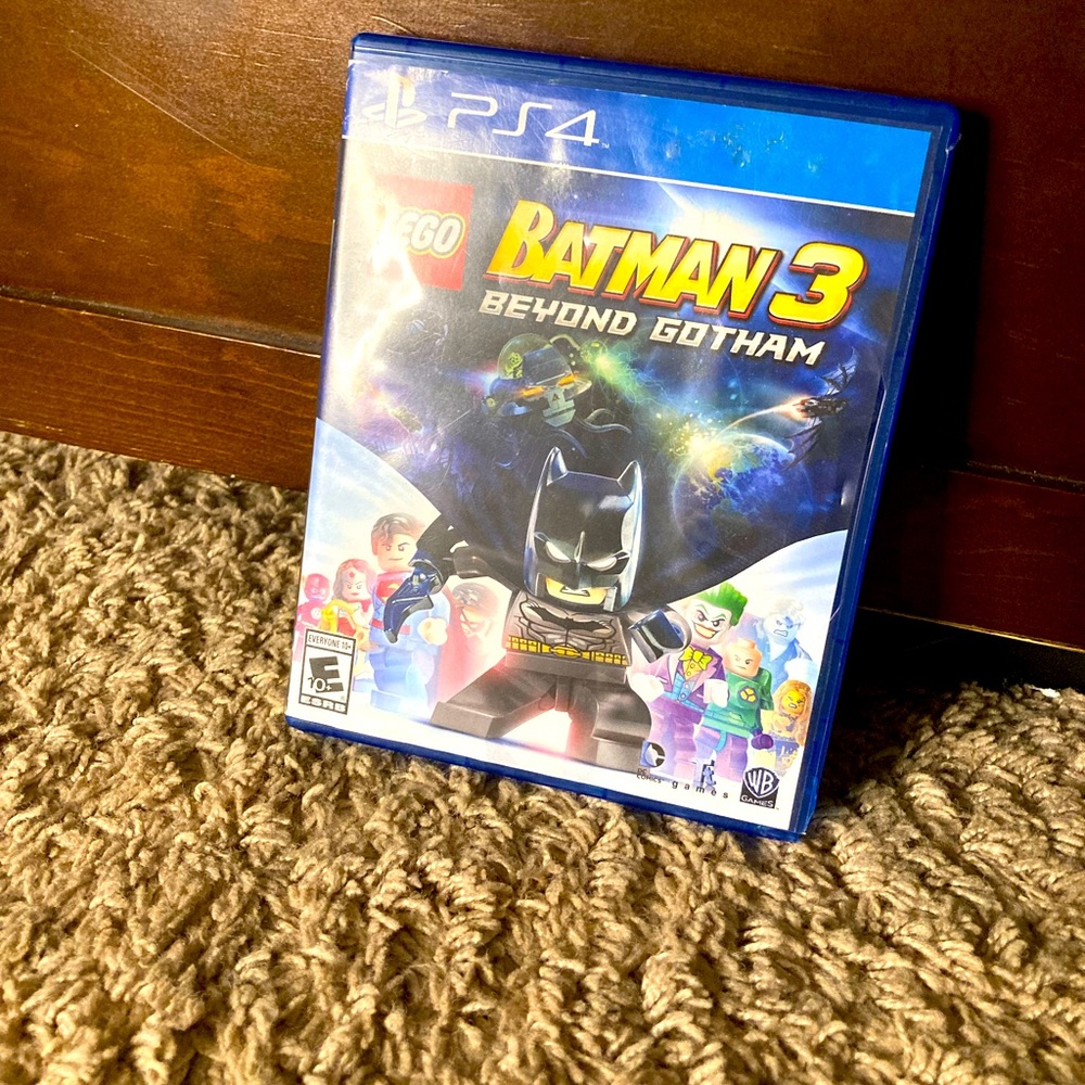 Lego Batman 3 Beyond Gotham PS4 - Picture 1 of 3